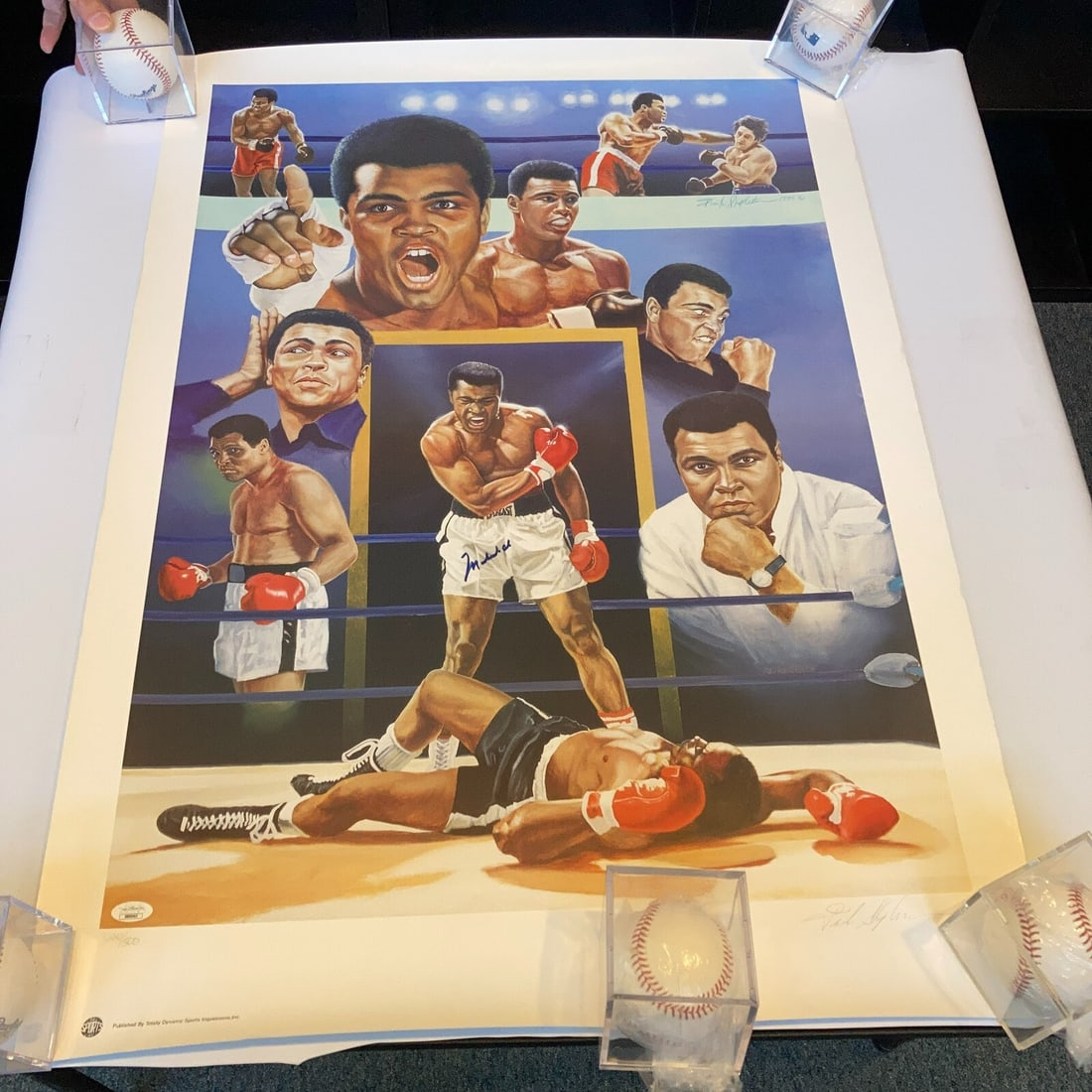 Muhammad Ali Signed 25x35 Lithograph Photo JSA Authenticated Graded 9 MINT: Muhammad Ali Signed 25x35 Lithograph Photo JSA Authenticated Graded 9 MINT This stunning 25x35 large lithograph photo of Muhammad Ali is a must-have for boxing enthusiasts and collectors alike. Graded
