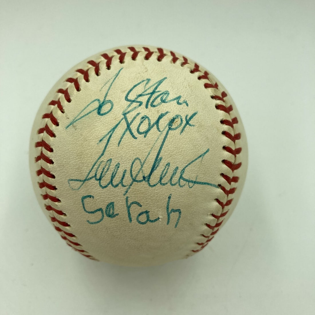 1970s Tom Seaver Sarah Signed Baseball with JSA COA: 1970s Tom Seaver Sarah Signed Baseball with JSA COA This is a 1970's National League baseball signed by Tom Seaver and his daughter Sarah, featuring a heartfelt "XOXO" inscription. The ball comes with