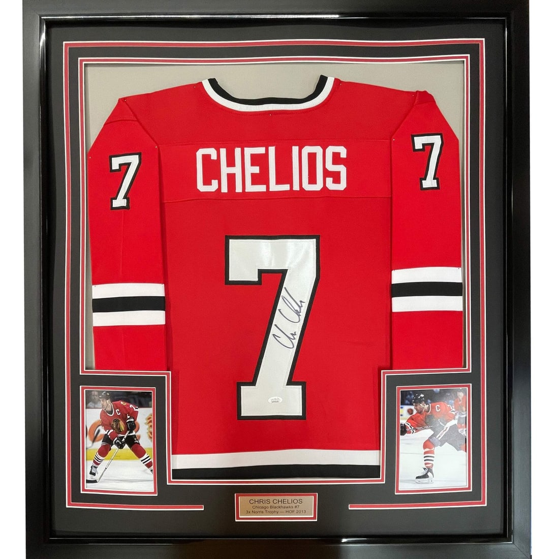 Framed Autographed Chris Chelios Chicago Blackhawks Jersey JSA COA: Framed Autographed Chris Chelios Chicago Blackhawks Jersey JSA COA Celebrate the legacy of Chris Chelios with this framed autographed Chicago Blackhawks jersey. This authentic NHL jersey showcases the