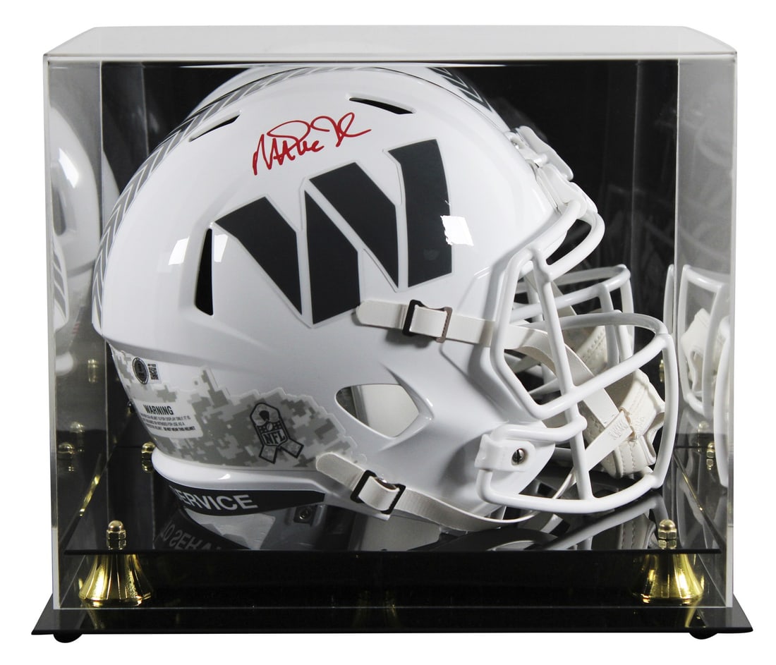 Magic Johnson Signed Washington Commanders Speed Helmet with Beckett Authentication: Magic Johnson Signed Washington Commanders Speed Helmet with Beckett Authentication Celebrate the legacy of Magic Johnson with this authentic Washington Commanders Full Size Speed Replica Helmet, sign