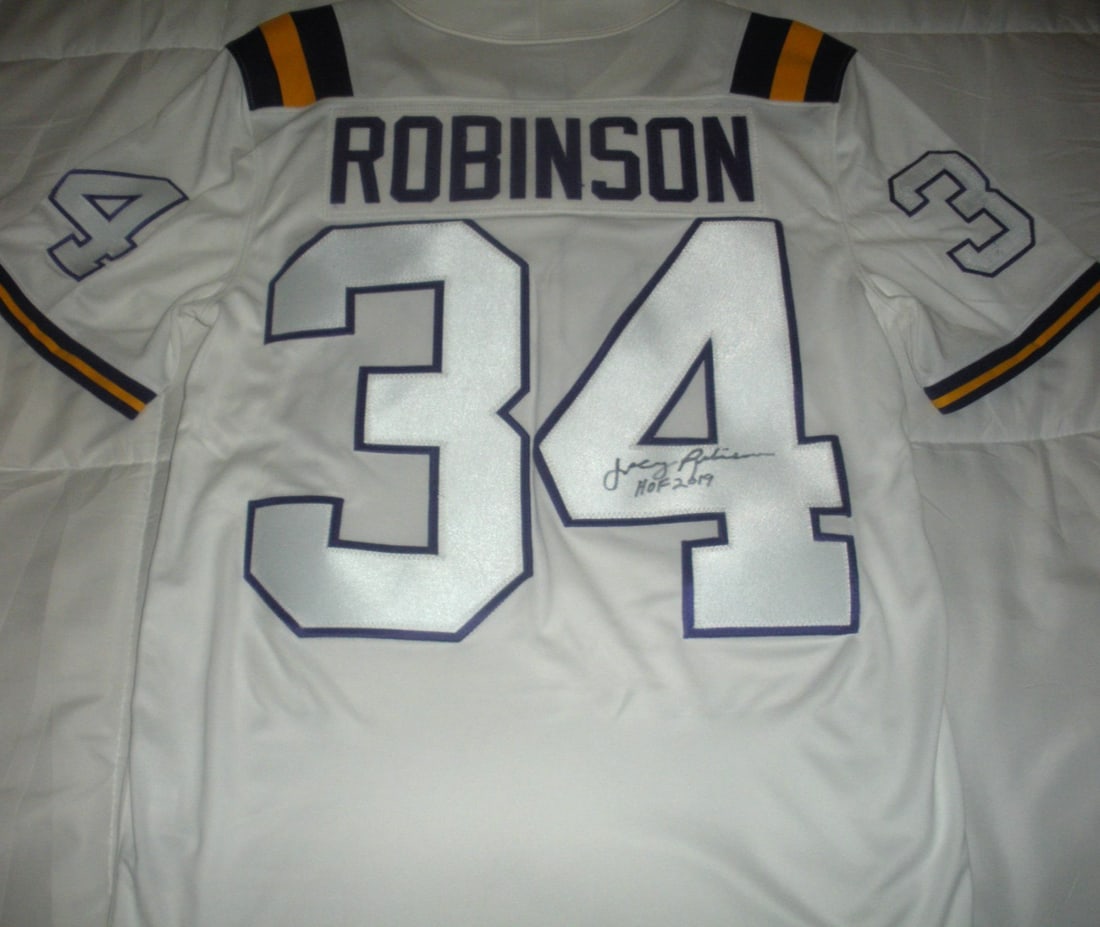 Signed Nike Jersey Authenticated by COA Johnny Robinson LSU Chiefs: Signed Nike Jersey Authenticated by COA Johnny Robinson LSU Chiefs This official licensed Nike jersey has been signed by Johnny Robinson, a notable player for both the LSU Tigers and Kansas City Chief