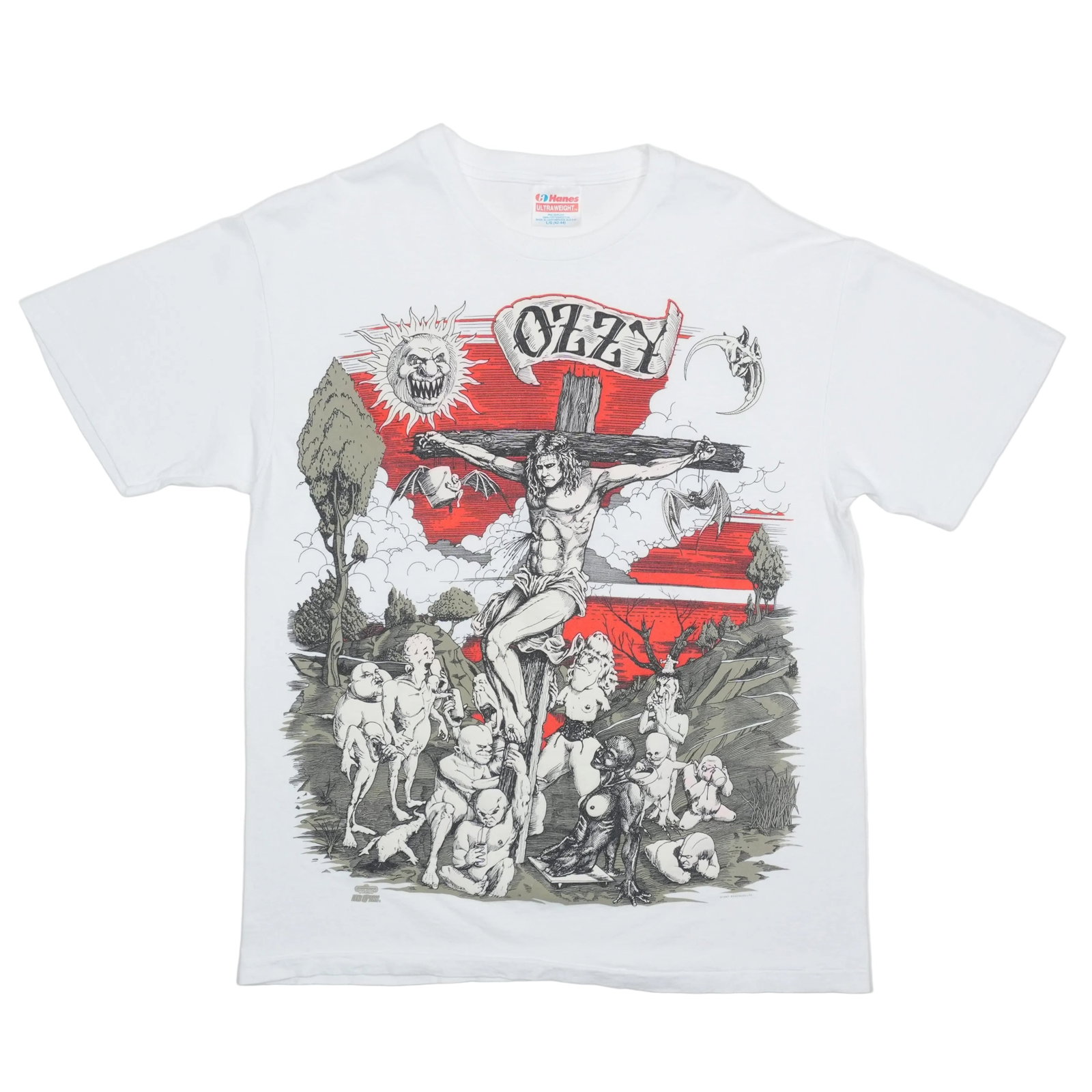 Vintage Ozzy Osbourne 1991 White Cotton T Shirt Large: Vintage Ozzy Osbourne 1991 White Cotton T Shirt Large Original vintage 1991 Ozzy Osbourne shirt in white cotton. This rare tee is from the 1990s and is not a modern reproduction. It is in good conditi