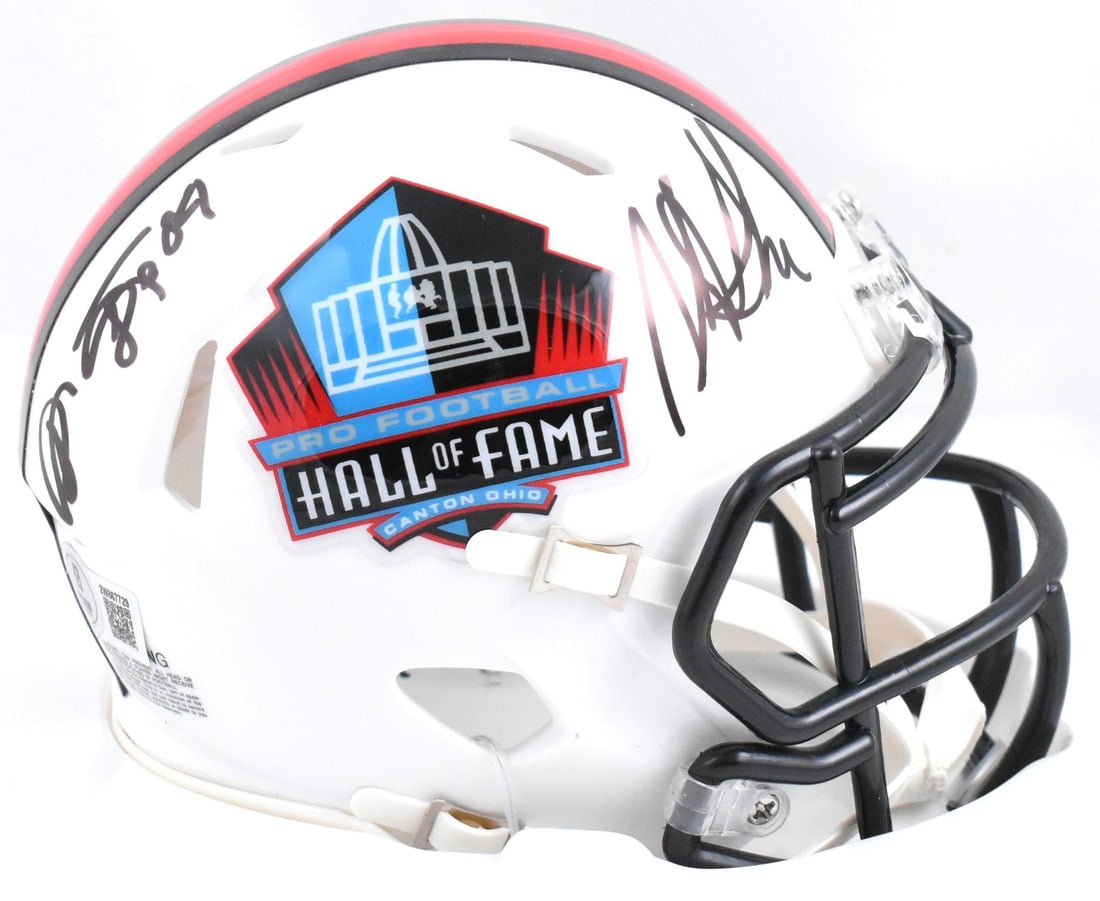 Beckett BAS Dual Signed NFL Speed Mini Helmet Sharpe Brothers HOF: Beckett BAS Dual Signed NFL Speed Mini Helmet Sharpe Brothers HOF This is an original signed NFL Hall of Fame speed mini helmet featuring Sterling Sharpe and Shannon Sharpe. It is associated with foot