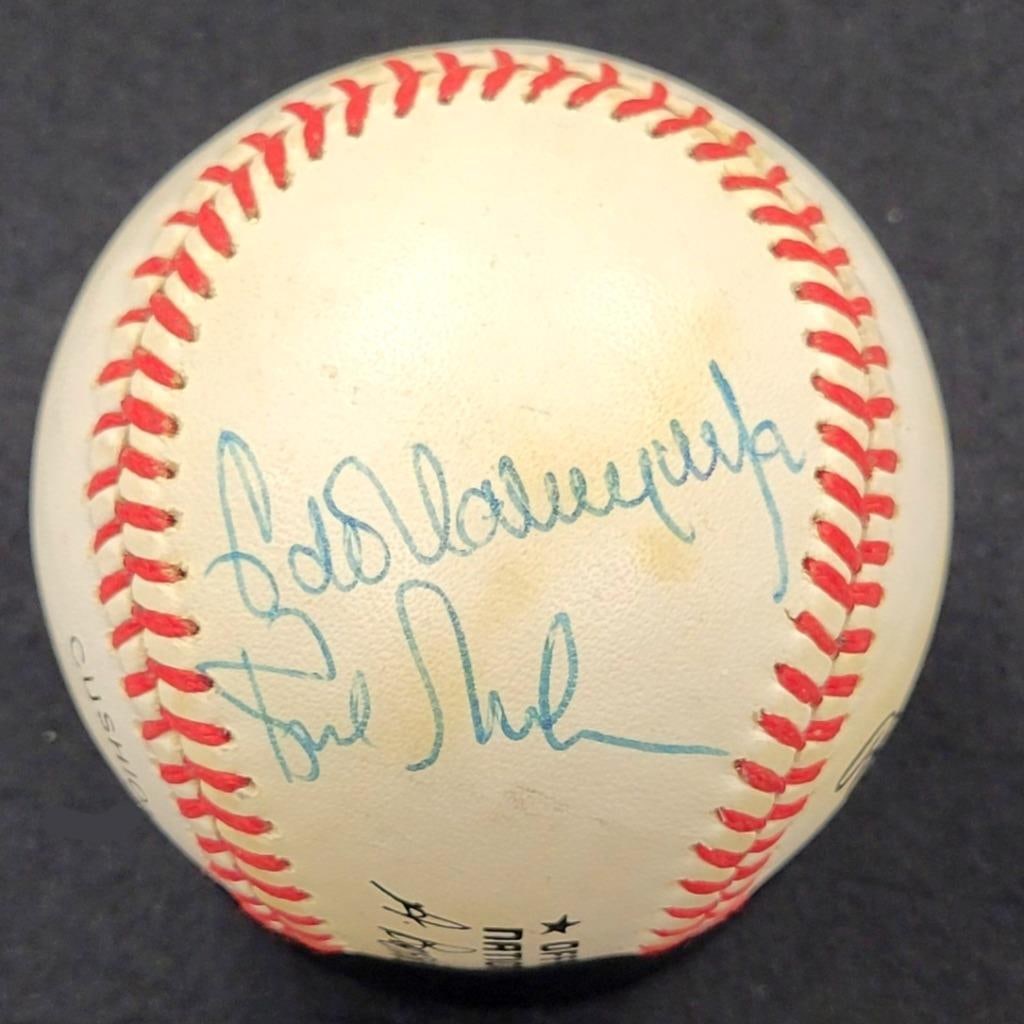 Fernando Valenzuela Kirk Gibson Signed ONL Baseball Beckett Authenticated: Fernando Valenzuela Kirk Gibson Signed ONL Baseball Beckett Authenticated This signed ONL National Baseball features the autographs of legendary MLB players Fernando Valenzuela and Kirk Gibson, authen