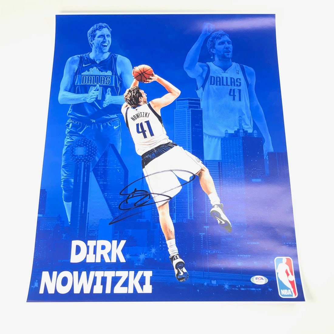 Dirk Nowitzki Autographed 16x20 Photo PSA/DNA Dallas Mavericks: Dirk Nowitzki Autographed 16x20 Photo PSA/DNA Dallas Mavericks This professionally printed 16x20 photograph features the signature of Dirk Nowitzki, a legendary player for the Dallas Mavericks. The au