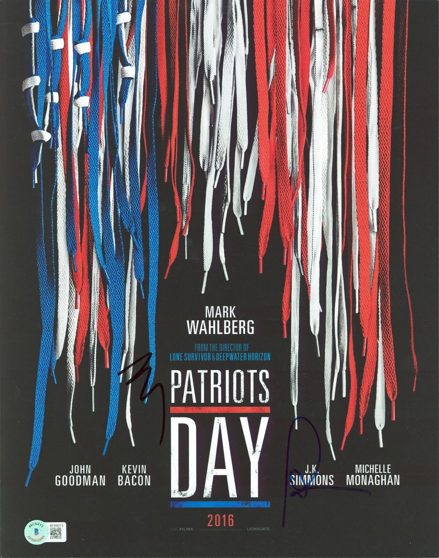 Patriot's Day 11x14 Photo Signed by Mark Wahlberg and Peter Berg Beckett Authenticated: Patriot's Day 11x14 Photo Signed by Mark Wahlberg and Peter Berg Beckett Authenticated This 11x14 photograph from "Patriot's Day" is personally signed by Mark Wahlberg and Peter Berg. The autographs a