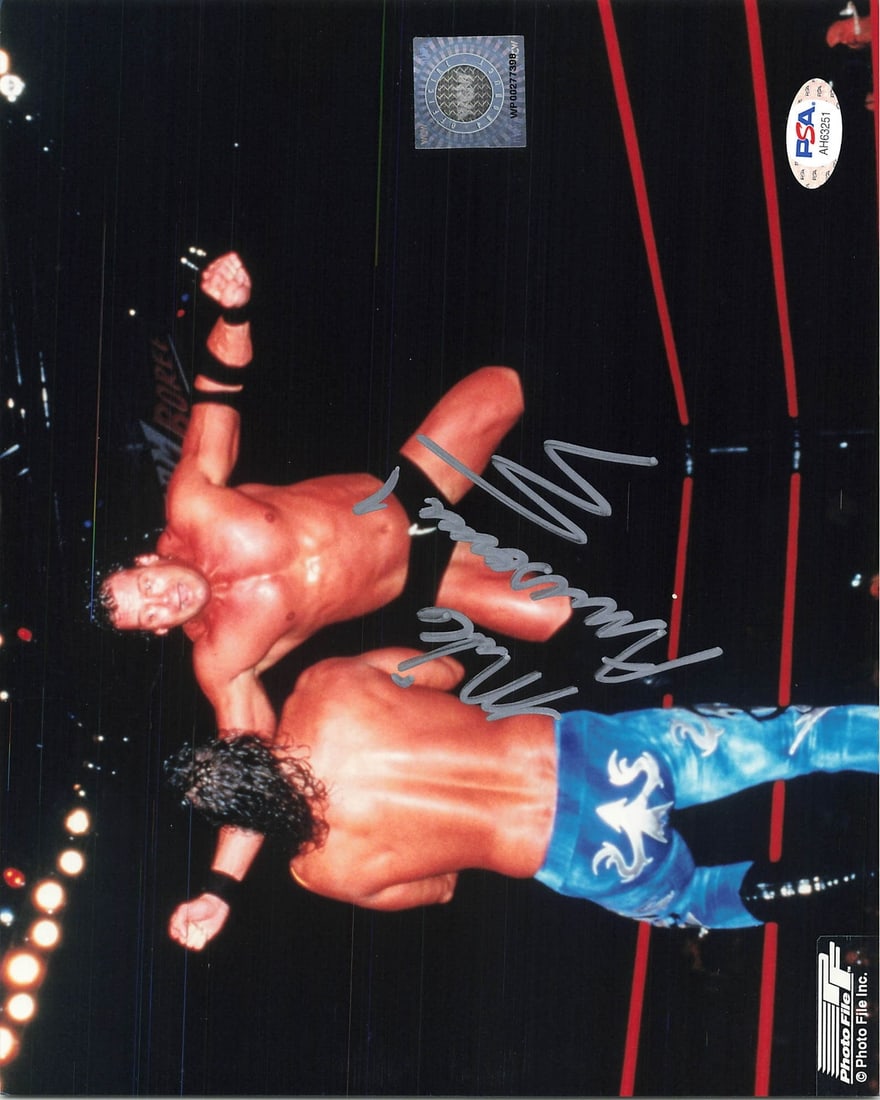 Mike Awesome Autographed 8x10 Photo PSA/DNA Authentic WWE Wrestling: Mike Awesome Autographed 8x10 Photo PSA/DNA Authentic WWE Wrestling This is an original 8x10 photograph signed by Mike Awesome, a renowned WWE wrestler. The autograph has been authenticated by PSA/DNA