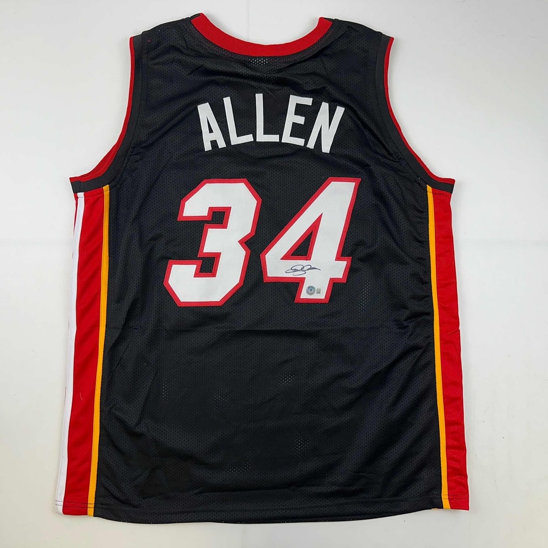 Ray Allen signed black basketball jersey Beckett BAS authenticated: Ray Allen signed black basketball jersey Beckett BAS authenticated Autographed Ray Allen Miami black basketball jersey with Beckett BAS COA. This original custom jersey is intended as an autographed c