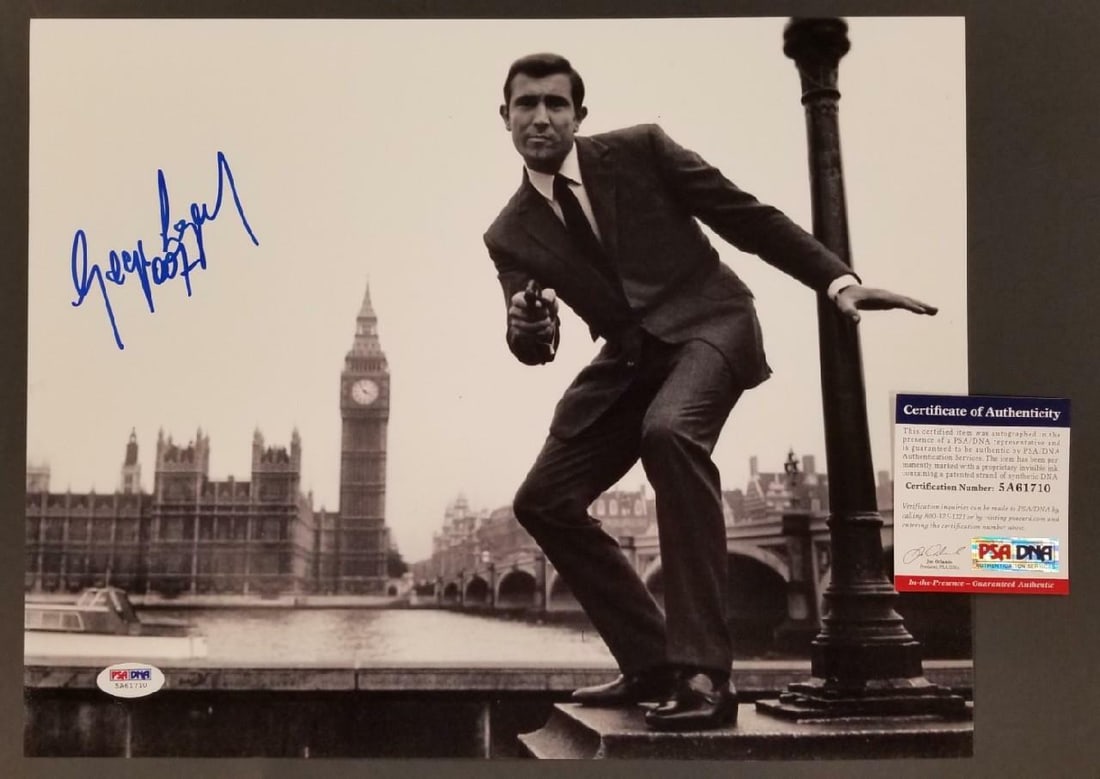 George Lazenby Autographed 11x14 James Bond Photograph With PSA COA (1 of 2)