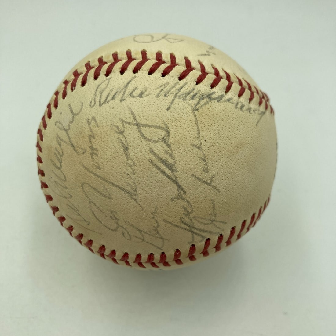 Rube Marquard Multi Signed Baseball Beckett COA Old Timers Reunion: Rube Marquard Multi Signed Baseball Beckett COA Old Timers Reunion This is a unique multi-signed baseball commemorating Old Timer's Day, featuring the autographs of notable baseball players including 