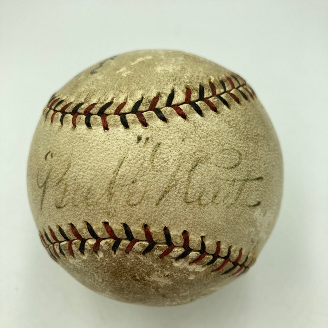 Beckett LOA 1927 New York Yankees signed baseball Ruth Gehrig 10 signatures: Beckett LOA 1927 New York Yankees signed baseball Ruth Gehrig 10 signatures This is an original Spalding Official National League baseball signed by members of the 1927 New York Yankees championship t