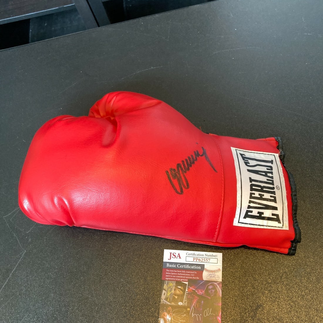 Max Schmeling Signed Everlast Boxing Glove with JSA Authentication: Max Schmeling Signed Everlast Boxing Glove with JSA Authentication This is an original, pre-owned Everlast boxing glove signed by the legendary Max Schmeling. The autograph comes with authentication f