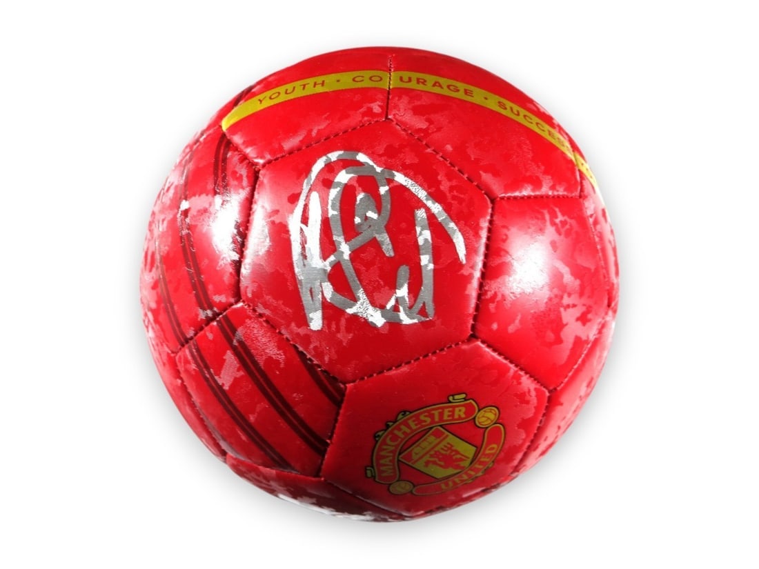 Rasmus Hojlund Autographed Soccer Ball Manchester United Beckett Authenticated (1 of 4)