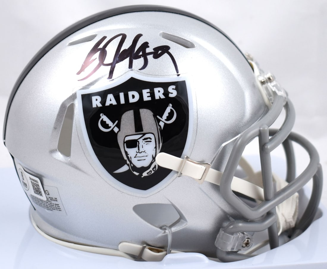 Bo Jackson signed Raiders mini helmet with Beckett hologram: Bo Jackson signed Raiders mini helmet with Beckett hologram This is an original autographed Raiders speed mini helmet signed by Bo Jackson. It is a football helmet from the United States and is listed