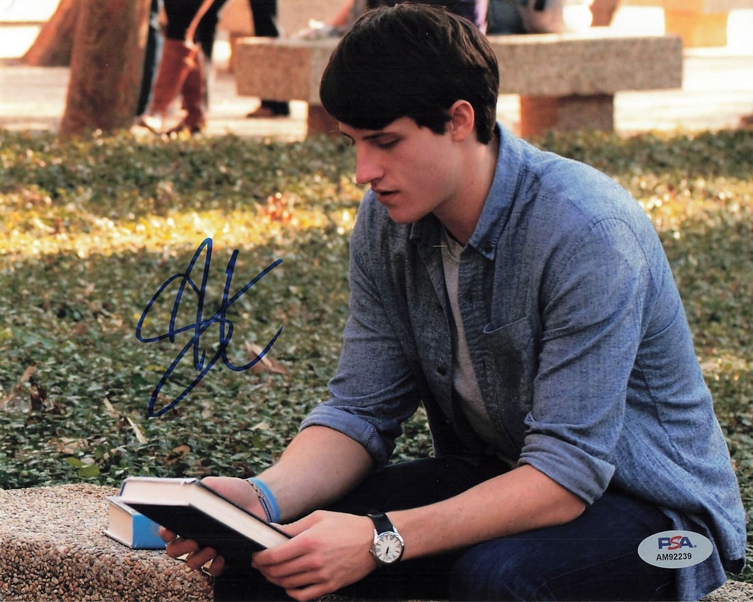 Shane Harper Autographed 8x10 Photo PSA/DNA Certified: Shane Harper Autographed 8x10 Photo PSA/DNA Certified This is an original 8x10 photograph of Shane Harper, expertly signed and authenticated by PSA/DNA, ensuring its authenticity. The photo showcases 