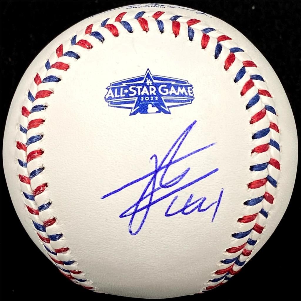 Beckett BAS Autographed 2022 All Star Baseball Julio Rodriguez Mariners: Beckett BAS Autographed 2022 All Star Baseball Julio Rodriguez Mariners Original Julio Rodriguez autographed 2022 ASG All Star baseball. This pre-owned MLB collectible is signed and authenticated by B