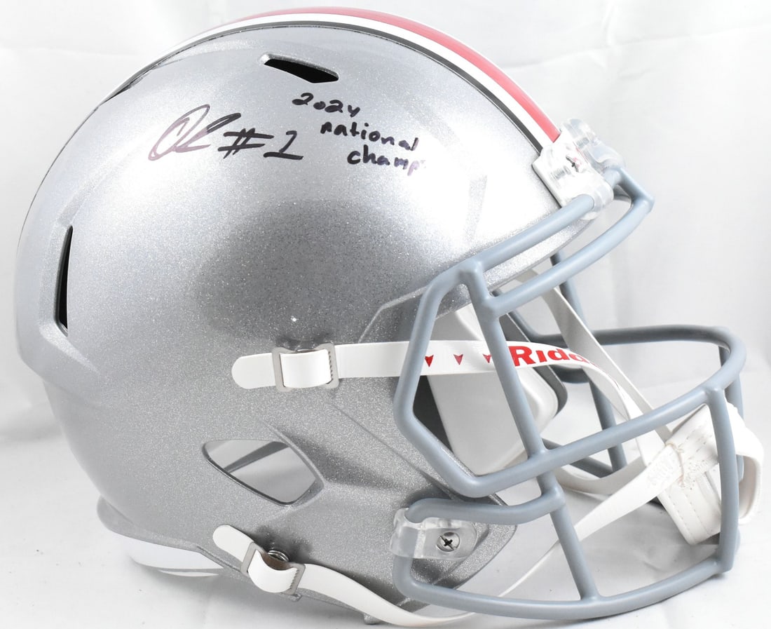 Quinshon Judkins autographed Ohio State full size speed helmet Beckett W Holo: Quinshon Judkins autographed Ohio State full size speed helmet Beckett W Holo This full-size Ohio State Speed helmet is signed by Quinshon Judkins and commemorates the 2024 National Championship. The 