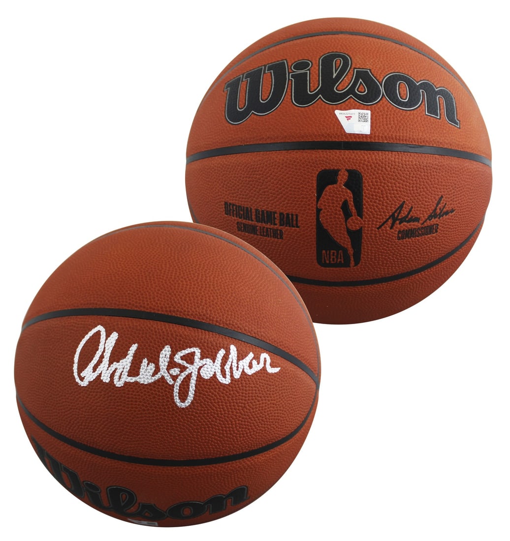 Wilson Official Game Ball Basketball Signed by Kareem Abdul-Jabbar FAN (1 of 4)