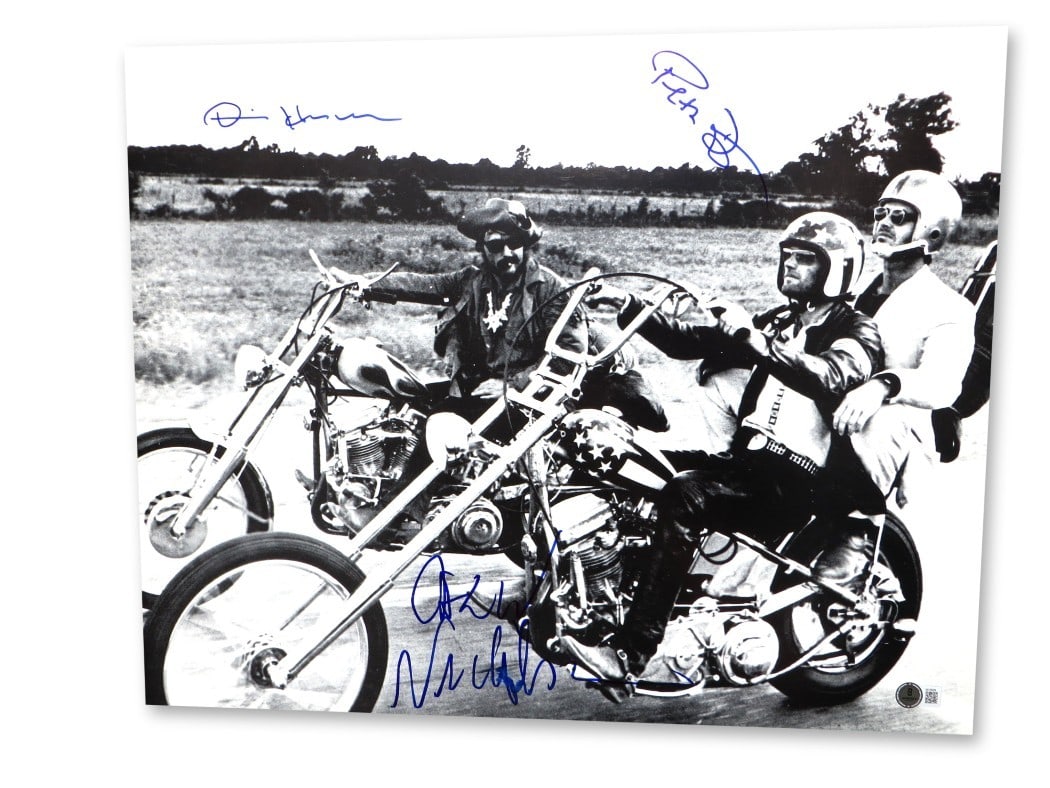 Jack Nicholson Dennis Hopper Peter Fonda Signed 16X20 Photo Beckett Authenticated: Jack Nicholson Dennis Hopper Peter Fonda Signed 16X20 Photo Beckett Authenticated This stunning 16X20 photograph features the autographs of iconic actors Jack Nicholson, Dennis Hopper, and Peter Fonda
