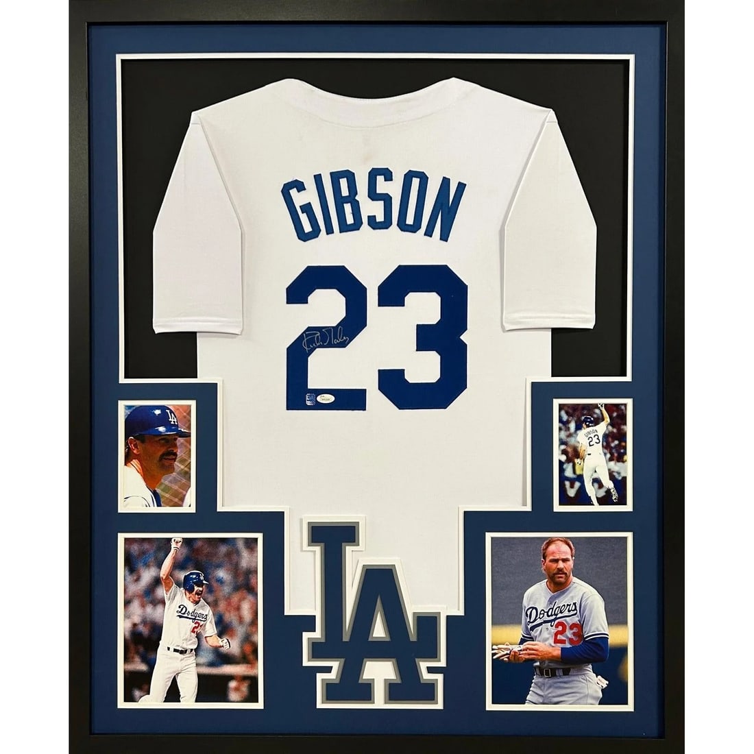 Kirk Gibson Signed Framed Jersey JSA Authenticated Los Angeles Dodgers: Kirk Gibson Signed Framed Jersey JSA Authenticated Los Angeles Dodgers This is an autographed framed jersey of Kirk Gibson from the Los Angeles Dodgers, authenticated by JSA for guaranteed authenticit