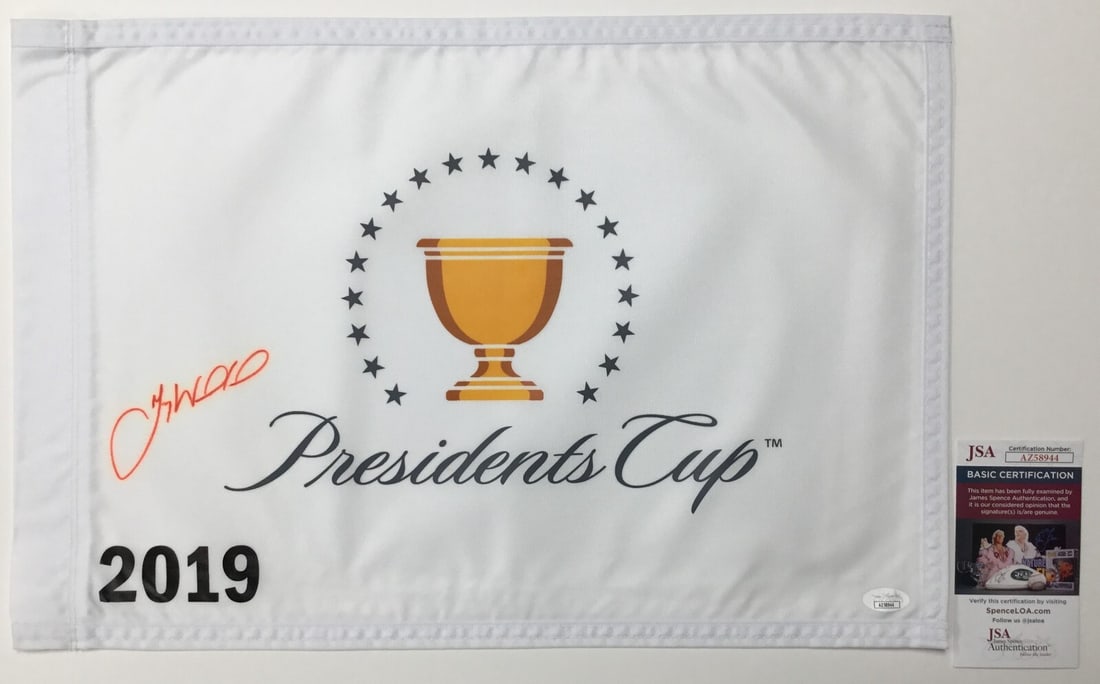 Signed 2019 The President's Cup Pin Flag Gary Woodland JSA AZ58944: Signed 2019 The President's Cup Pin Flag Gary Woodland JSA AZ58944 Official The President's Cup 2019 pin flag signed by Gary Woodland. The autograph is authenticated by James Spence Authentication (JS