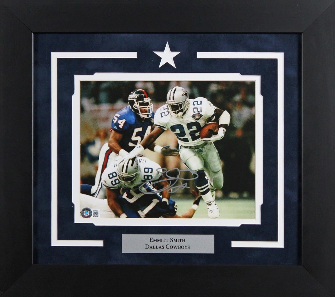 Framed 8x10 Emmitt Smith Signed Photo Dallas Cowboys Beckett BAS BB56847: Framed 8x10 Emmitt Smith Signed Photo Dallas Cowboys Beckett BAS BB56847 Authentic signed Emmitt Smith 8x10 framed photo from the Dallas Cowboys. This original autographed photo is professionally fram