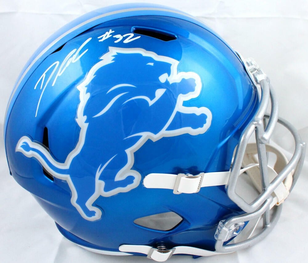 Detroit Lions Full Size Flash Speed Helmet Signed by D'Andre Swift Beckett: Detroit Lions Full Size Flash Speed Helmet Signed by D'Andre Swift Beckett Autographed full-size Flash Speed helmet featuring D'Andre Swift and the Detroit Lions. The item is listed as original and co