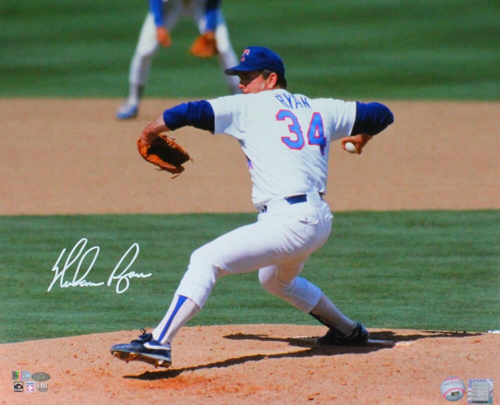 Signed 16X20 Nolan Ryan Pitching Photo Texas Rangers AIV Hologram (1 of 2)