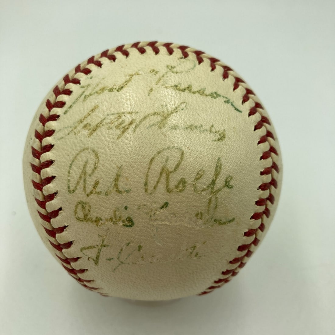 1949 New York Yankees Signed Baseball Joe DiMaggio and 24 Others: 1949 New York Yankees Signed Baseball Joe DiMaggio and 24 Others This authentic 1949 New York Yankees World Series Champions baseball features the signatures of legendary players including Joe DiMaggi