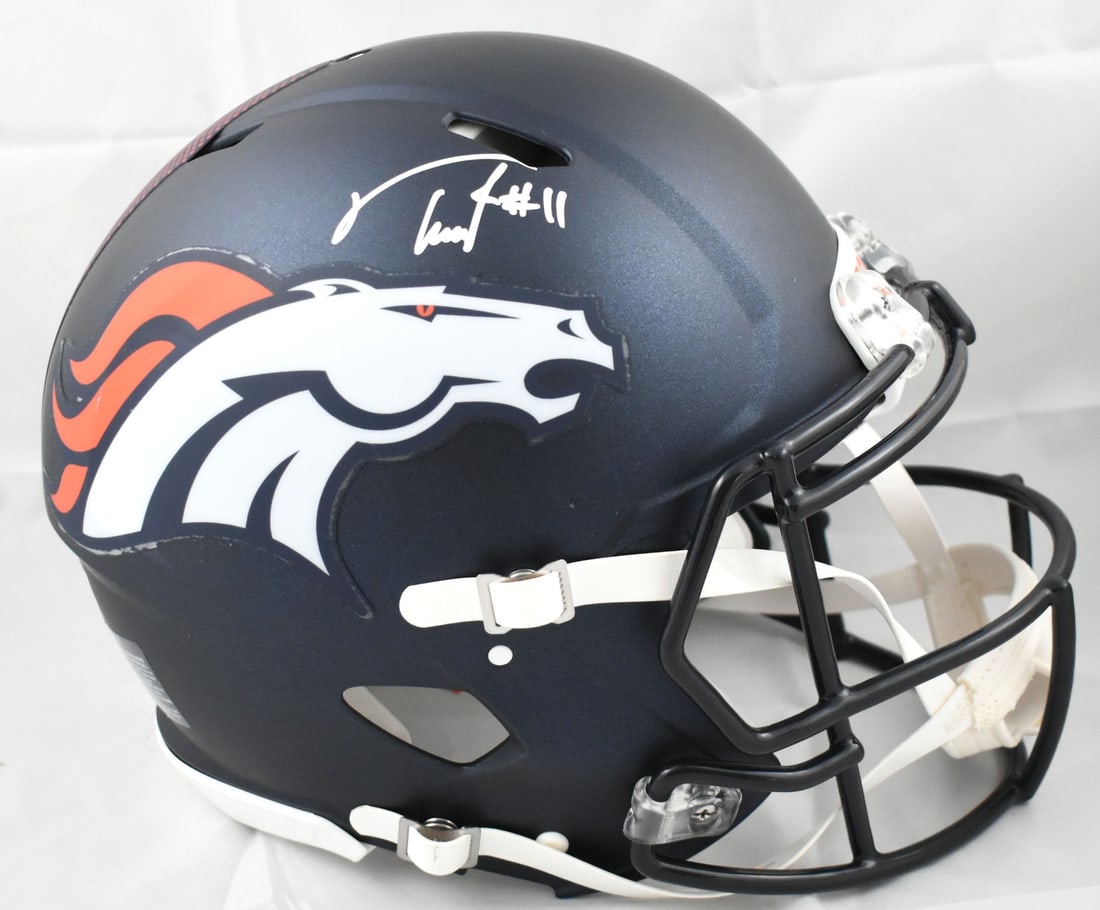 Beckett Holo Troy Franklin Autographed Broncos Full Size Speed Helmet: Beckett Holo Troy Franklin Autographed Broncos Full Size Speed Helmet Pre-owned full-size Speed authentic helmet signed by Troy Franklin. This piece includes a Beckett witness hologram. Specifications