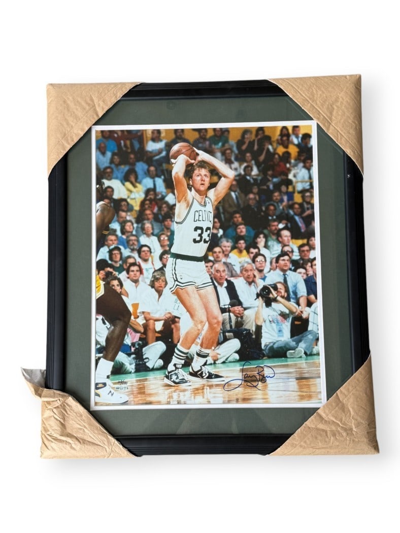 Larry Bird Signed 16x20 Genesis Photo Boston Celtics UDA Authenticated Limited Edition: Larry Bird Signed 16x20 Genesis Photo Boston Celtics UDA Authenticated Limited Edition Celebrate the legacy of basketball icon Larry Bird with this stunning autographed 16x20 Genesis photo. This limit