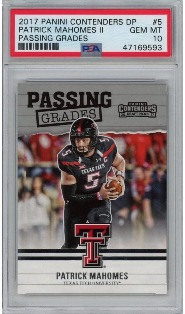 PSA 10 Patrick Mahomes 2017 Panini Contenders Draft Picks #5 Rookie Card (1 of 2)