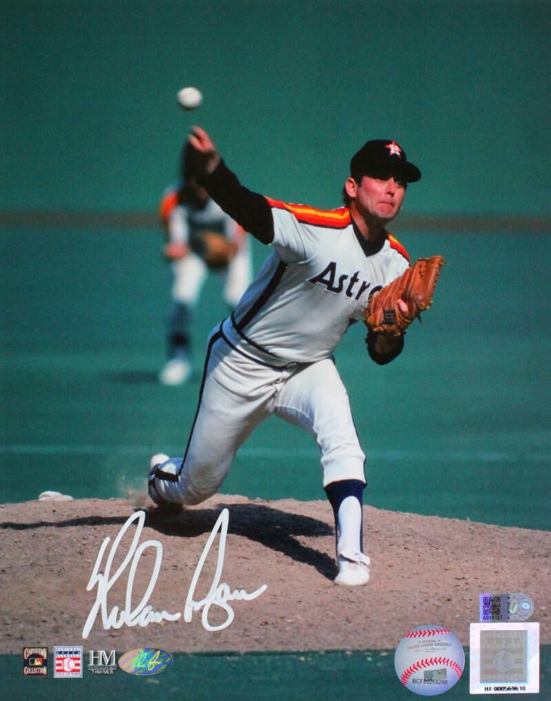 Signed 8x10 Photo of Nolan Ryan Pitching for Houston Astros AIV Hologram (1 of 2)
