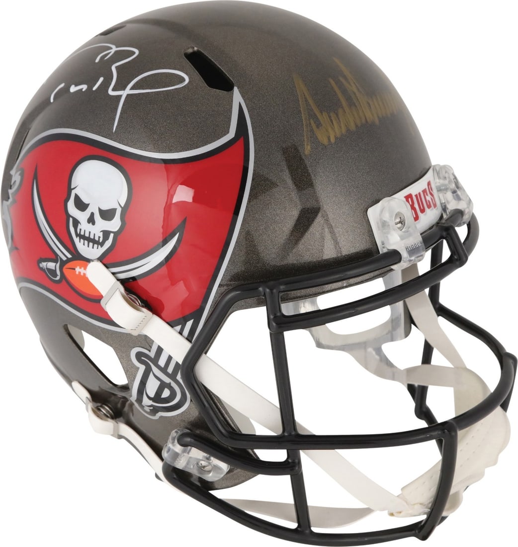 Tom Brady & Donald Trump Dual Signed Buccaneers Helmet with JSA COA: Tom Brady & Donald Trump Dual Signed Buccaneers Helmet with JSA COA This unique item features a dual-signed Riddell Tampa Bay Buccaneers football helmet by Tom Brady and Donald Trump, making it a rema
