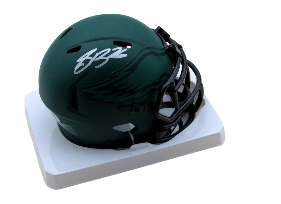 PSA DNA Autographed Saquon Barkley Eagles Rave Mini Helmet: PSA DNA Autographed Saquon Barkley Eagles Rave Mini Helmet Pre-owned original Philadelphia Eagles Rave mini helmet signed by Saquon Barkley. This football collectible includes PSA/DNA In The Presence 