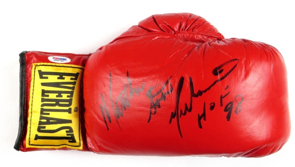 Matthew Saad Muhammad Signed Everlast Boxing Glove HOF 98 PSA/DNA Authenticated: Matthew Saad Muhammad Signed Everlast Boxing Glove HOF 98 PSA/DNA Authenticated This is an original Everlast boxing glove signed by Matthew Saad Muhammad, a notable figure in the sport who was inducte