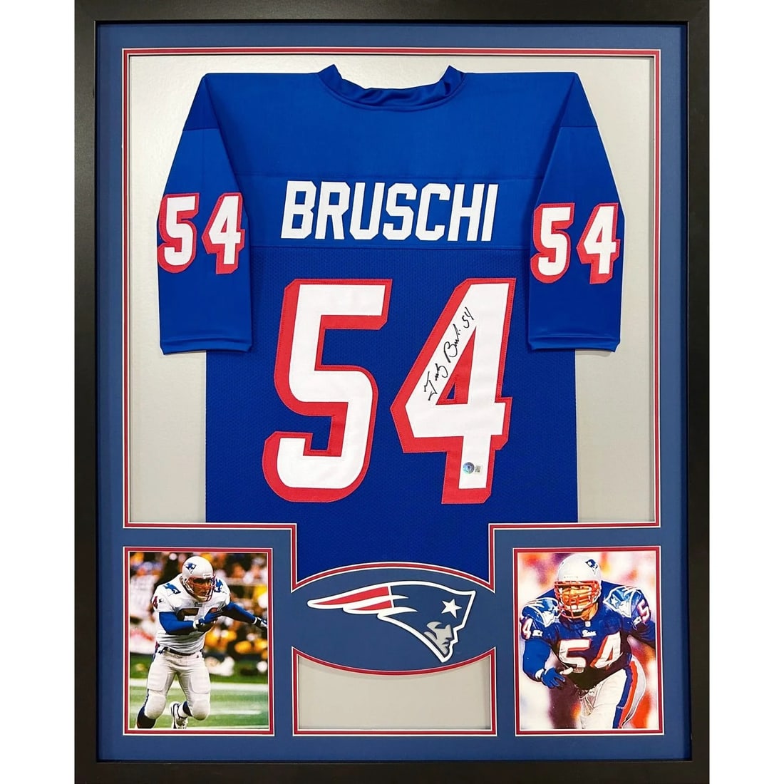 Tedy Bruschi Autographed Framed Jersey New England Patriots Beckett Authenticated: Tedy Bruschi Autographed Framed Jersey New England Patriots Beckett Authenticated Celebrate the legacy of Tedy Bruschi with this stunning autographed jersey, beautifully framed and authenticated by Be