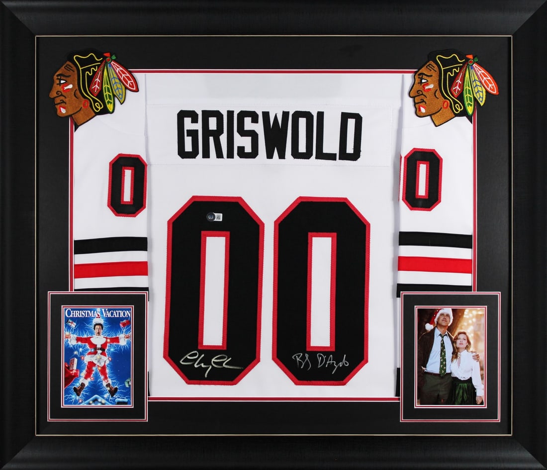 Framed X-Large Jersey Signed by Chevy Chase Beverly D'Angelo Beckett (1 of 2)