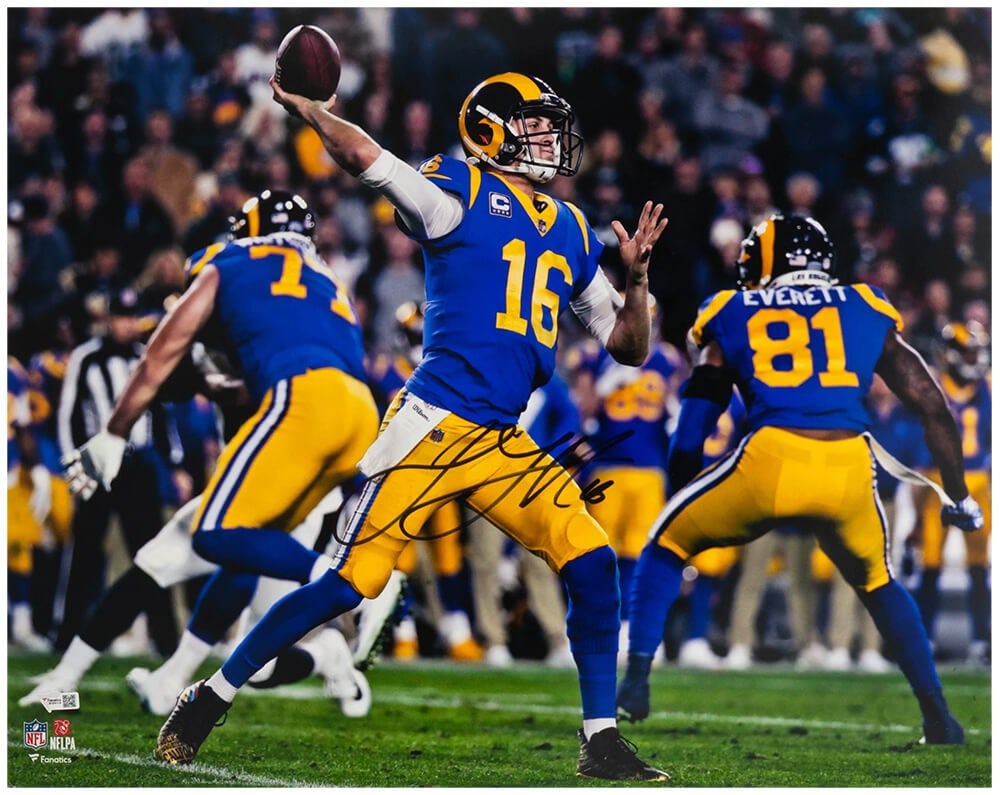 Jared Goff Signed 16x20 Los Angeles Rams Passing Photo with Fanatics COA (1 of 1)