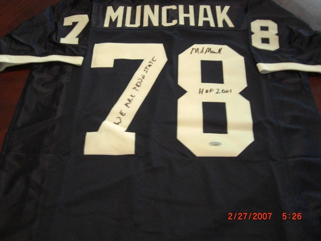 Mike Munchak signed Oilers Penn State jersey Tristar COA HOF 2001: Mike Munchak signed Oilers Penn State jersey Tristar COA HOF 2001 This pre-owned NFL football jersey features the name MUNCHAK and number 78, signed by Mike Munchak. The jersey includes inscriptions "