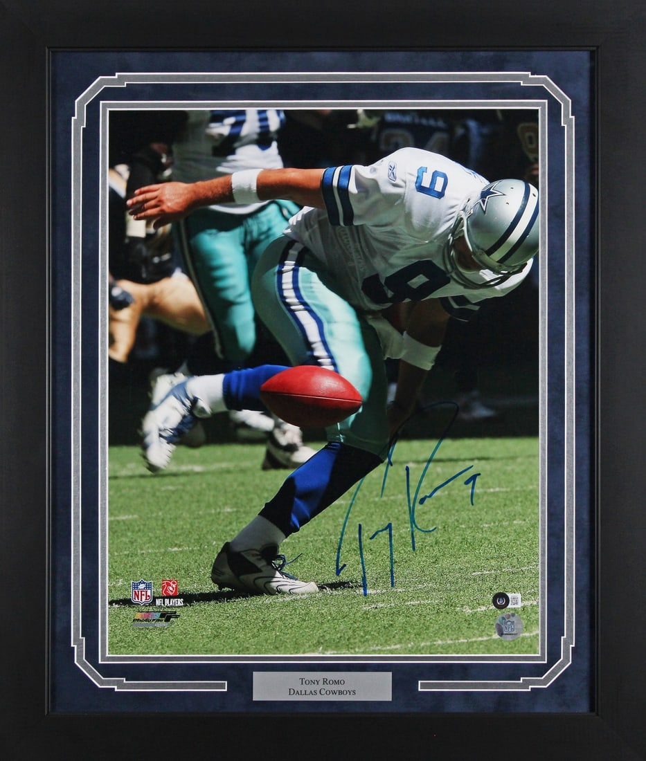 Framed 16x20 Tony Romo Signed Photo Dallas Cowboys Beckett Authenticated (1 of 2)