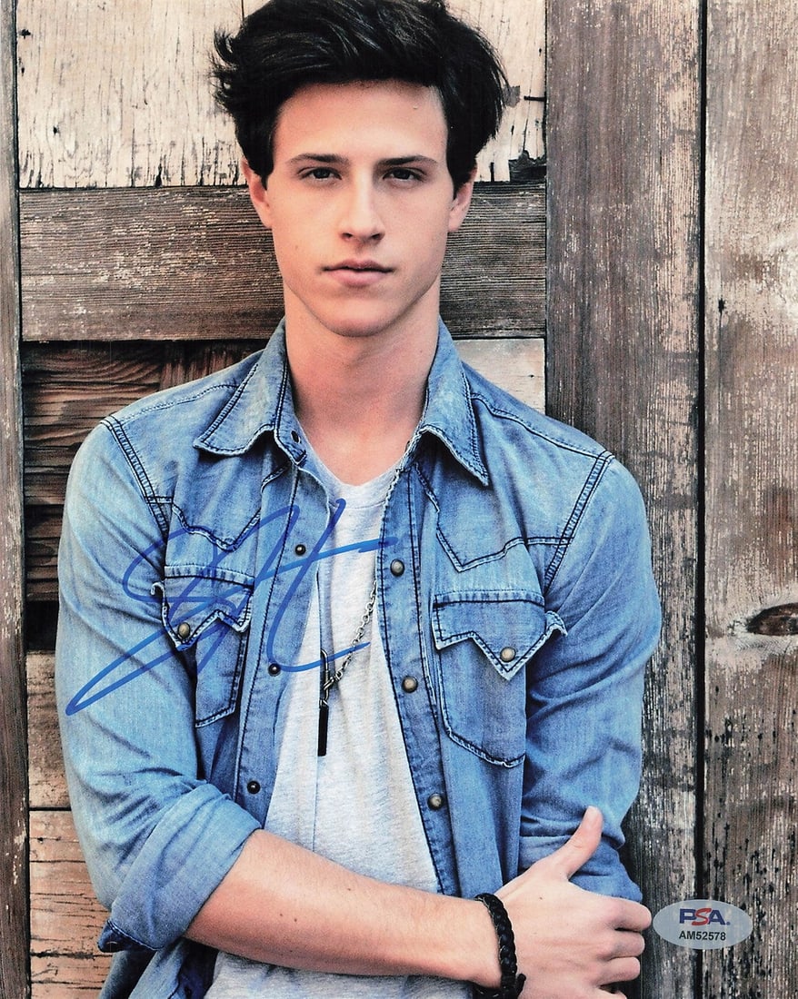 PSA DNA authenticated Shane Harper 8x10 signed photograph: PSA DNA authenticated Shane Harper 8x10 signed photograph This is a professionally printed 8x10 photograph featuring the autograph of Shane Harper. The signature has been authenticated by PSA/DNA, ens