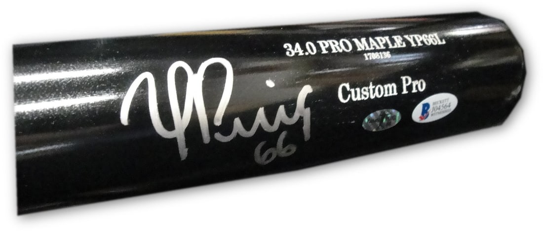 Yasiel Puig signed Old Hickory game model bat Beckett COA: Yasiel Puig signed Old Hickory game model bat Beckett COA This is a pre-owned game model Old Hickory baseball bat hand signed by Yasiel Puig of the Los Angeles Dodgers. The bat includes a Puig hologra