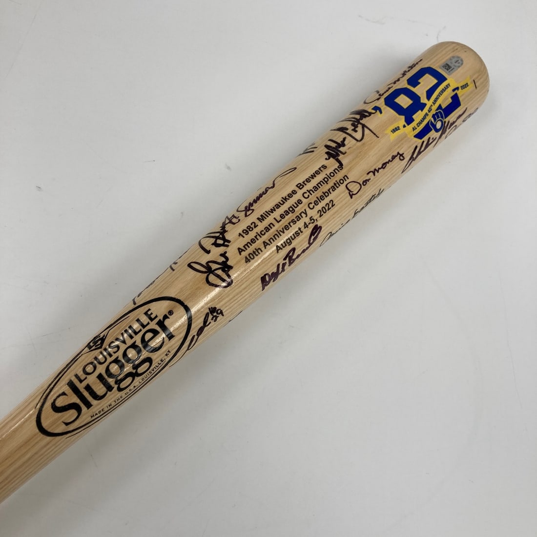 MLB Authenticated Milwaukee Brewers 1982 AL Champs Team Signed Commemorative Bat (1 of 13)
