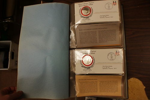 Franklin Mint Sterling Silver Coin Medal Set National Governors' Conference: Franklin Mint Sterling Silver Coin Medal Set National Governors' Conference This set features sterling silver coin medals commemorating the National Governors' Conference, produced by the Franklin Min