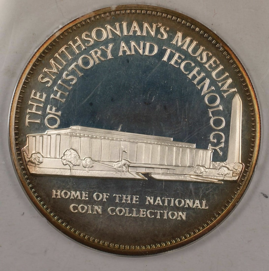 Uncirculated Franklin Sterling Silver Proof Medal From Smithsonian Museum: Uncirculated Franklin Sterling Silver Proof Medal From Smithsonian Museum This is a Smithsonian Museum of History & Technology proof medal featuring Franklin, produced by the Franklin Mint. The medal 
