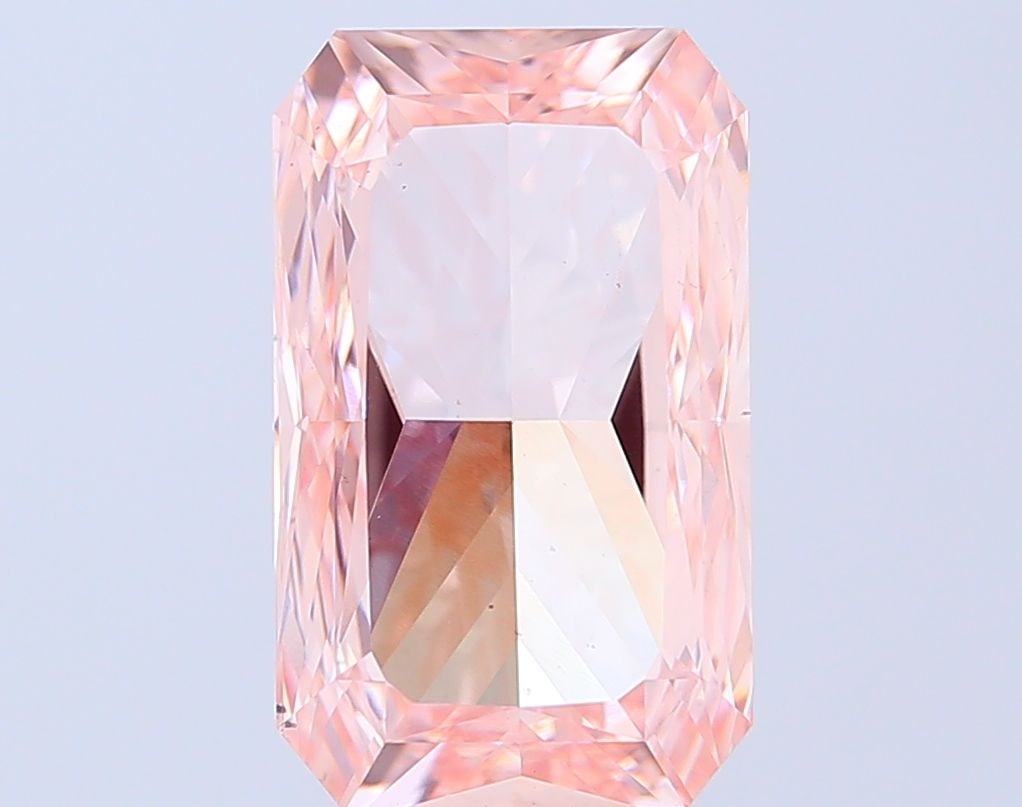 Loose Diamond - RADIANT 6.15ct Fancy Intense Brownish Pink VS1: Loose Diamond - RADIANT 6.15ct Fancy Intense Brownish Pink VS1 Source: This is a real non-mined Diamond that has been grown in a lab Shape: RADIANT Carats: 6.15 Color: Fancy Intense Brownish Pink Cert
