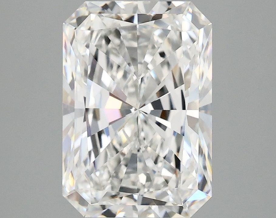 Loose Diamond - RADIANT 3.09ct E VVS1: Loose Diamond - RADIANT 3.09ct E VVS1 Source: This is a real non-mined Diamond that has been grown in a lab Shape: RADIANT Carats: 3.09 Color: E Clarity: VVS1 Certification: IGI Video: