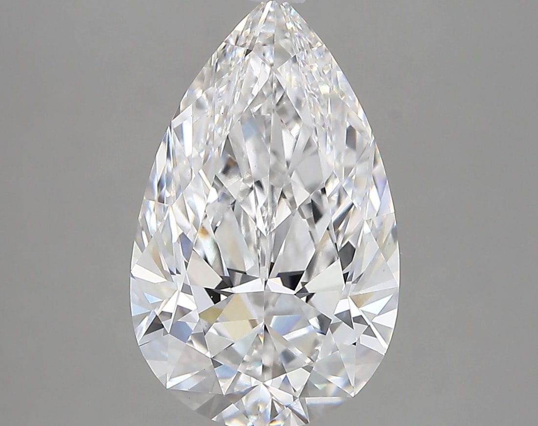 Loose Diamond - PEAR 4.24ct D VS1: Loose Diamond - PEAR 4.24ct D VS1 Source: This is a real non-mined Diamond that has been grown in a lab Shape: PEAR Carats: 4.24 Color: D Clarity: VS1 Certification: IGI Video: