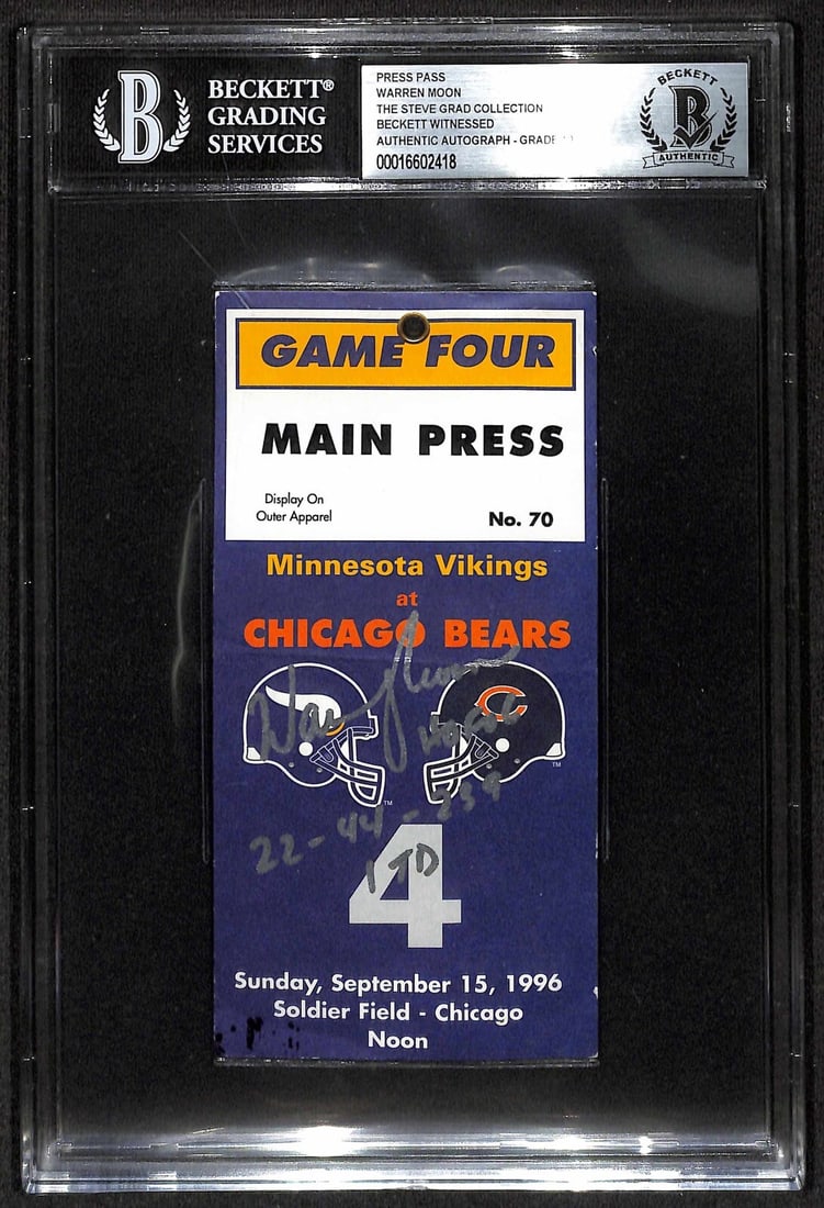 1996 Bears vs Vikings Press Pass Signed by Warren Moon Beckett Auto 10: 1996 Bears vs Vikings Press Pass Signed by Warren Moon Beckett Auto 10 Original Chicago Bears vs. Vikings 1996 Press Pass autographed by Warren Moon and inscribed "22-44 239 1 TD" in silver paint pen.